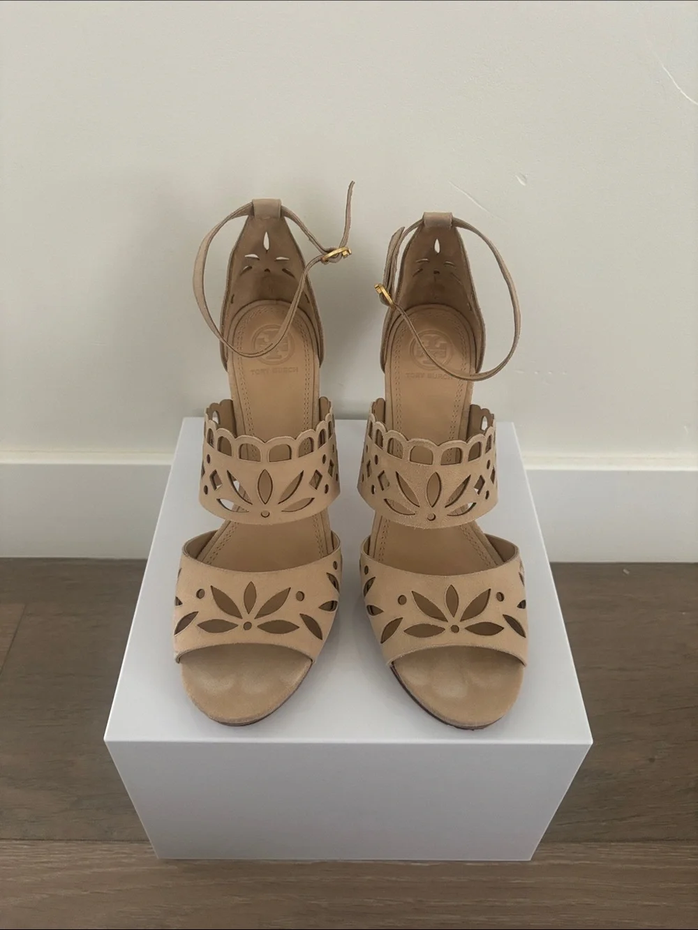 Tory Burch Beige Scalloped Laser-Cut Ankle-Strap Heels